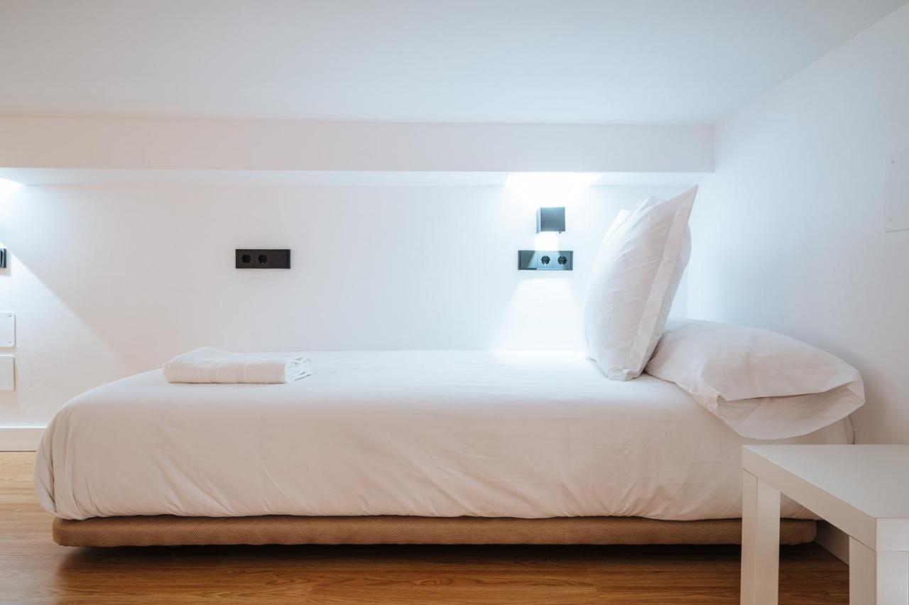 Apartamentos Montevideo 6 Sevilla Eksteriør billede