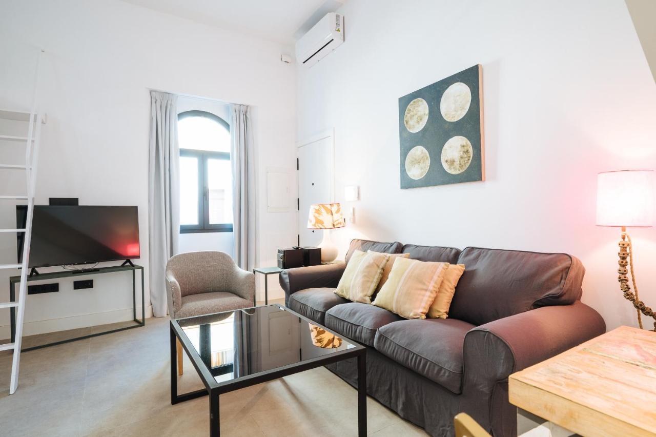 Apartamentos Montevideo 6 Sevilla Eksteriør billede