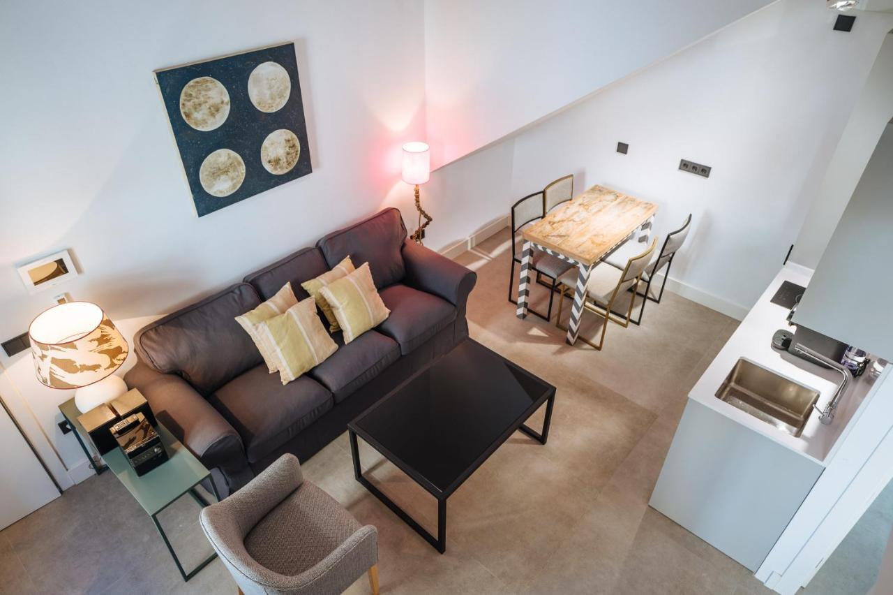 Apartamentos Montevideo 6 Sevilla Eksteriør billede