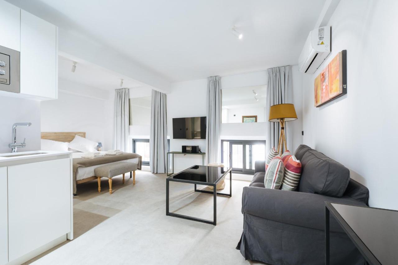 Apartamentos Montevideo 6 Sevilla Eksteriør billede