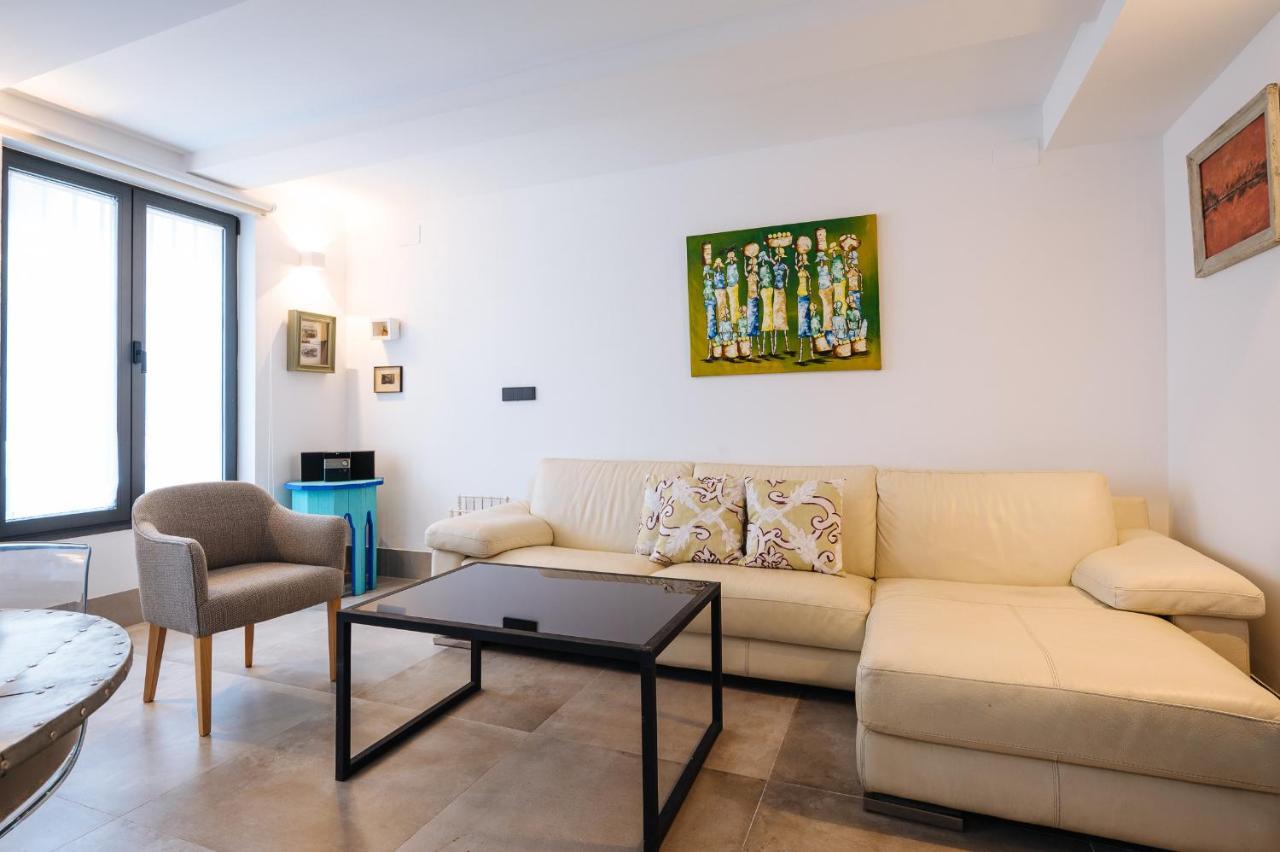 Apartamentos Montevideo 6 Sevilla Eksteriør billede