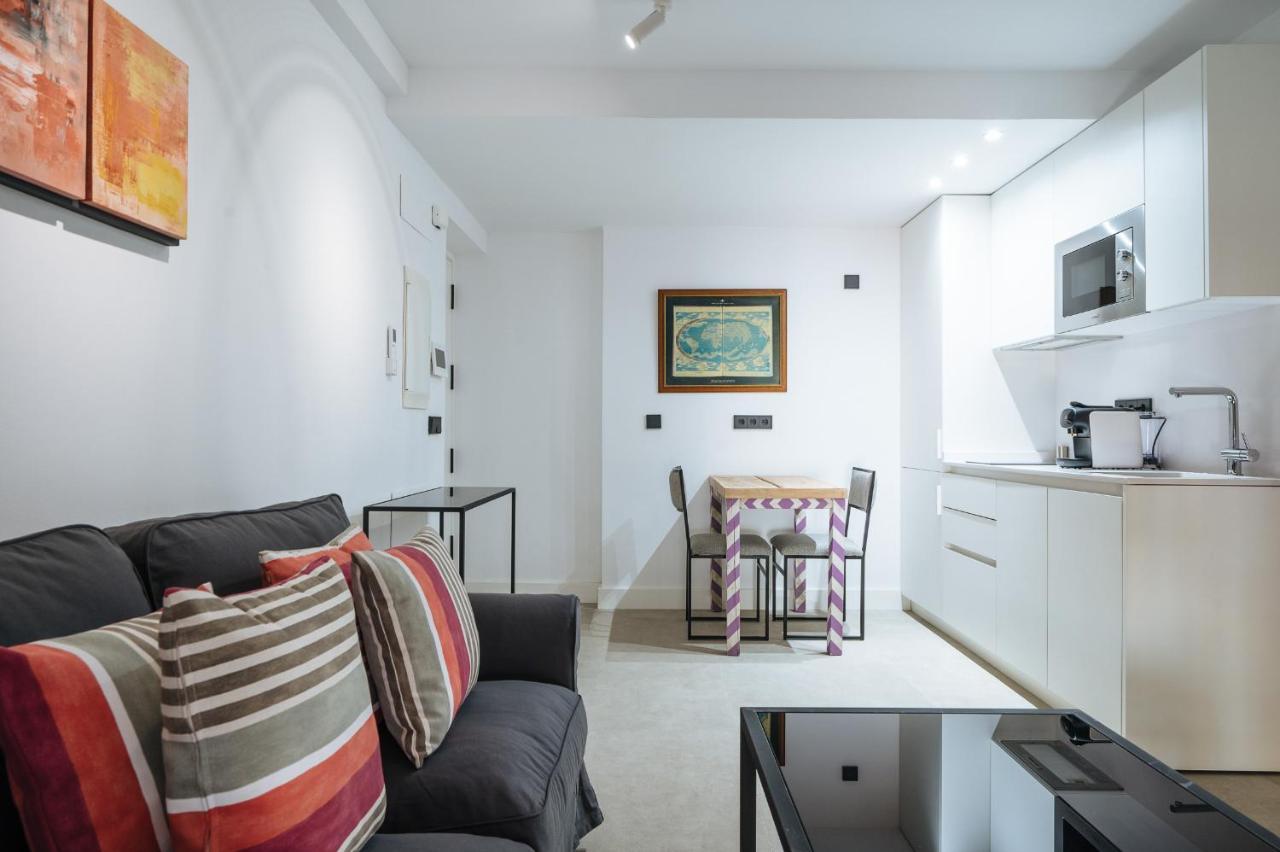 Apartamentos Montevideo 6 Sevilla Eksteriør billede