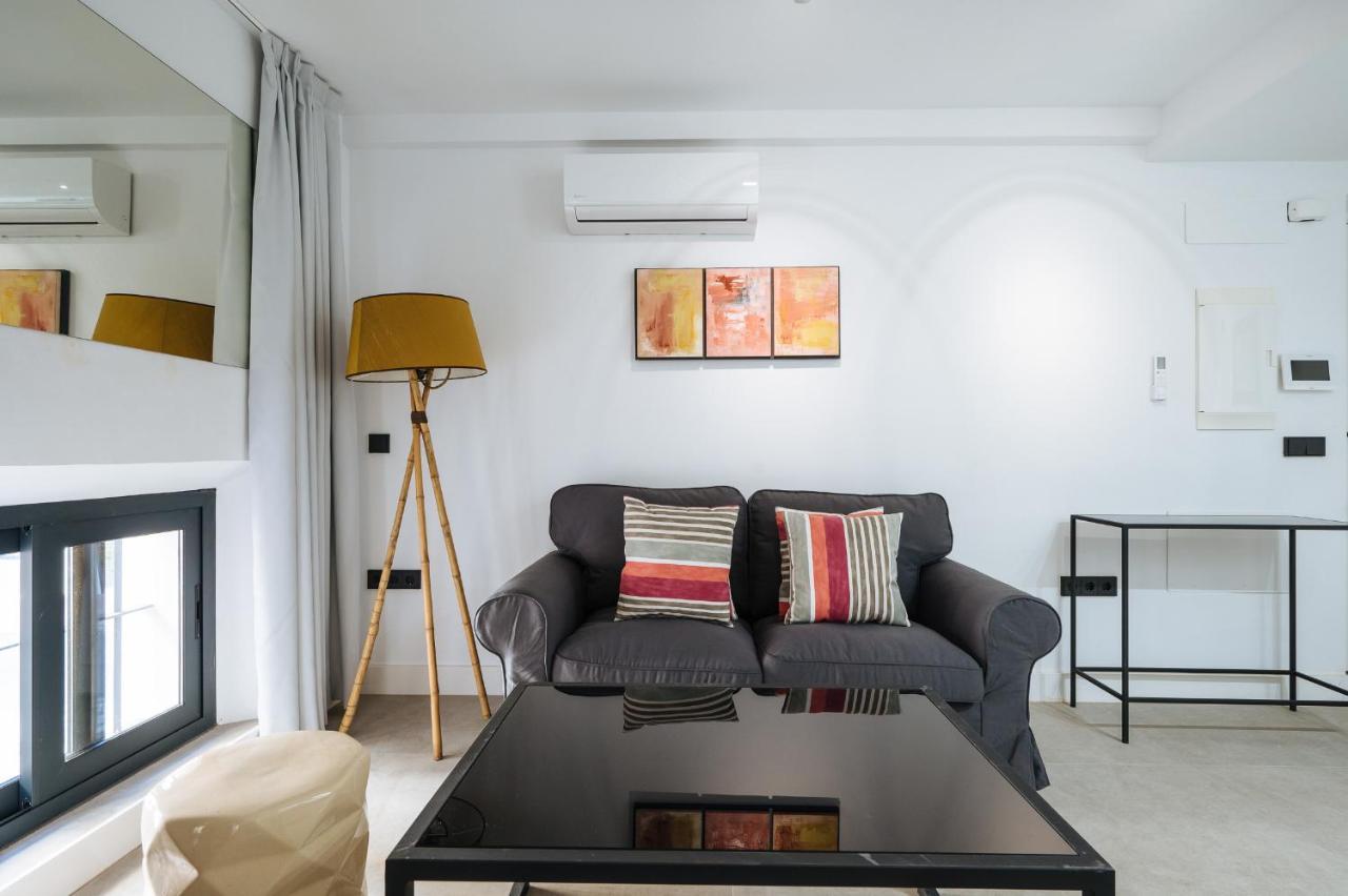 Apartamentos Montevideo 6 Sevilla Eksteriør billede
