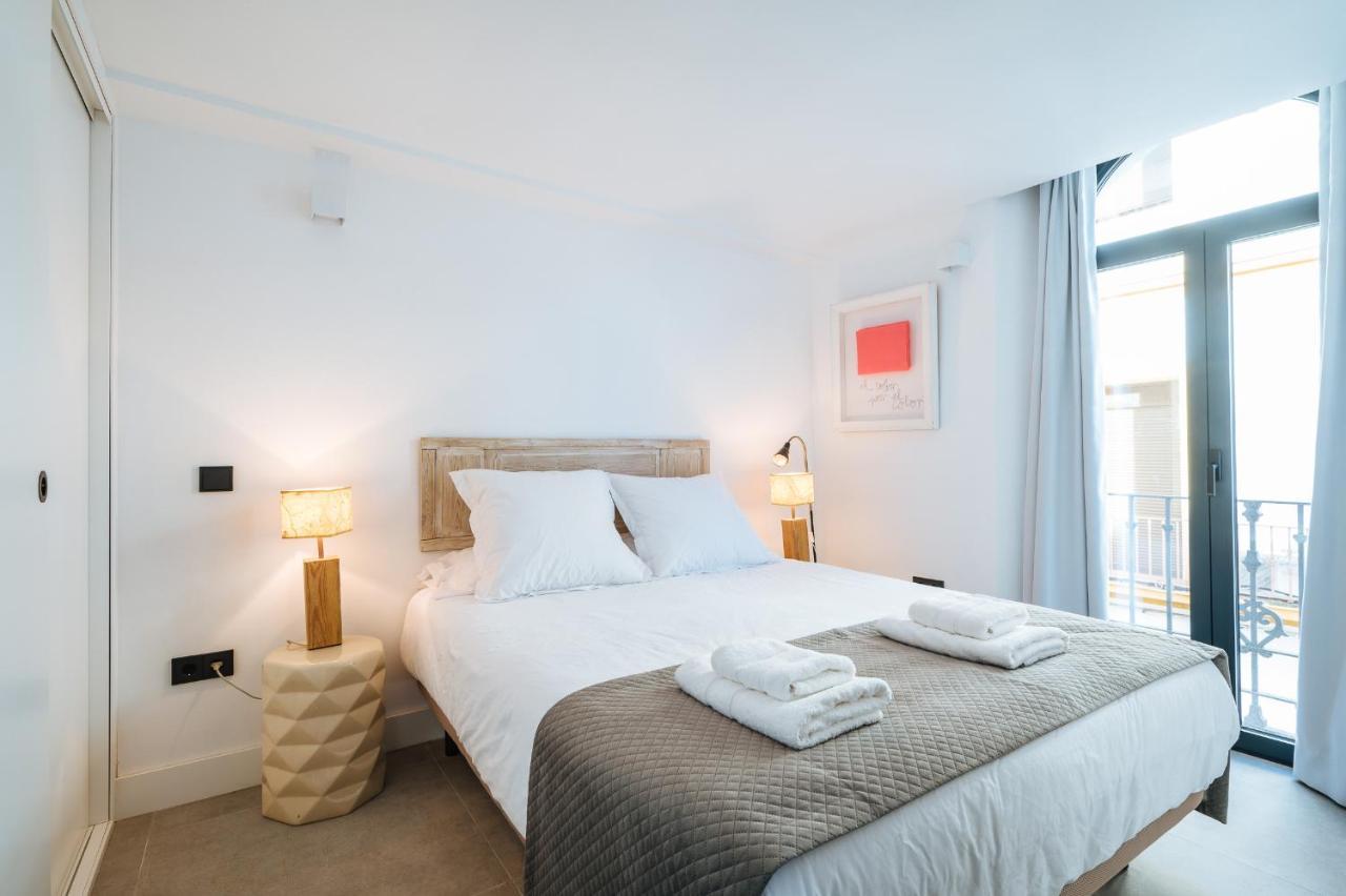 Apartamentos Montevideo 6 Sevilla Eksteriør billede