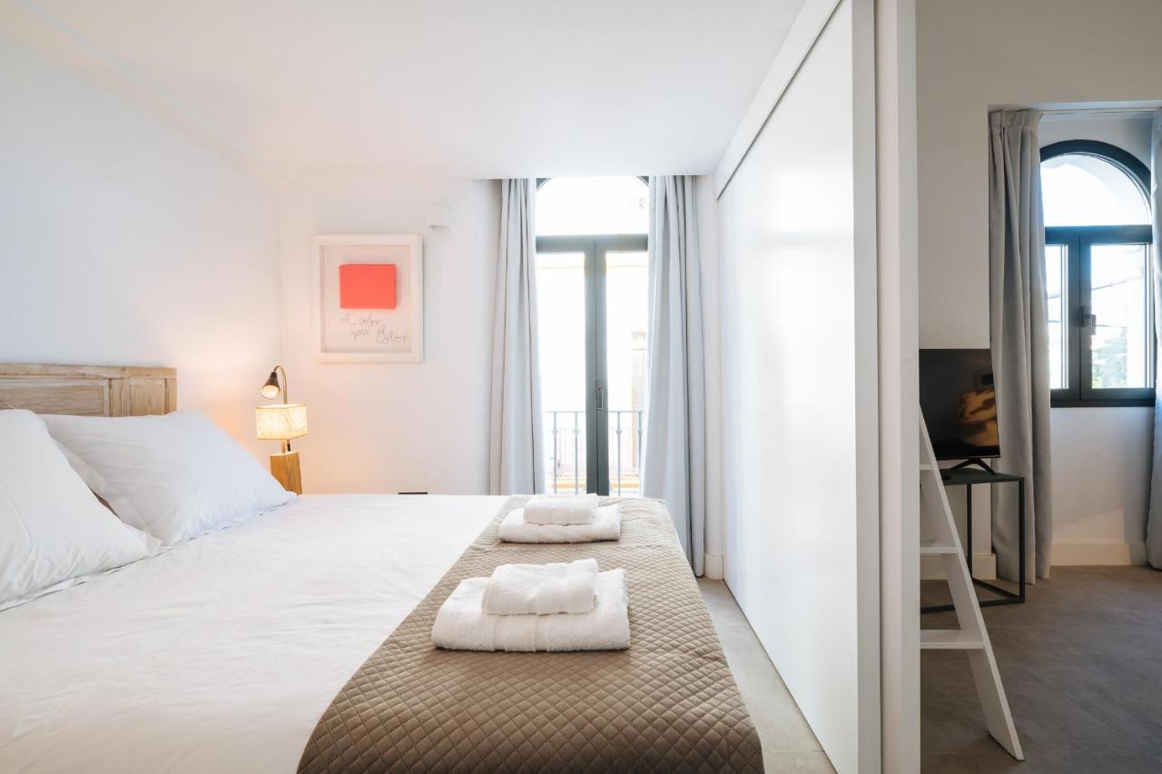 Apartamentos Montevideo 6 Sevilla Eksteriør billede