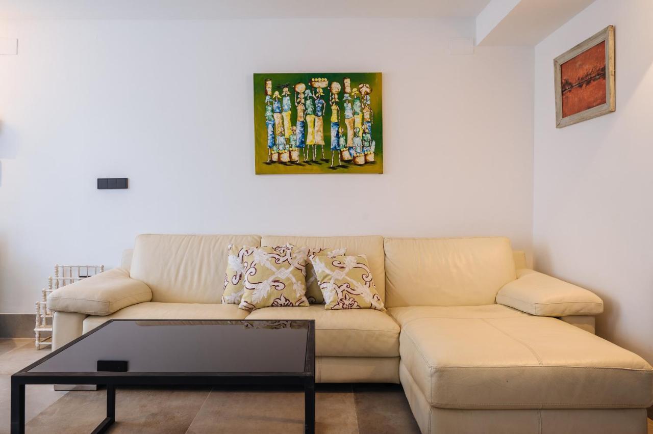 Apartamentos Montevideo 6 Sevilla Eksteriør billede