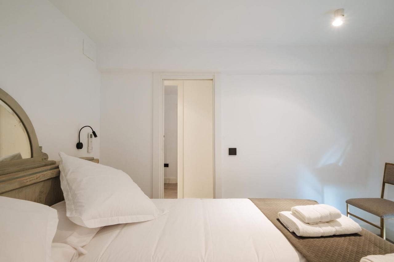 Apartamentos Montevideo 6 Sevilla Eksteriør billede